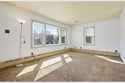 170 S New Street, Nazareth Boro, PA 18064 - Photo 4