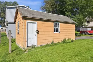170 S New St, Nazareth Boro, PA 18064 - Photo 40