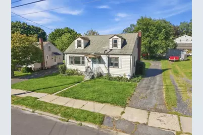 170 S New Street, Nazareth Boro, PA 18064 - Photo 2