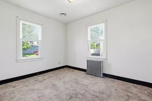 170 S New St, Nazareth Boro, PA 18064 - Photo 16