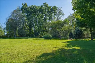1884 Reading Dr, Lower Saucon Township, PA 18015 - Photo 22