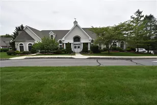 40 Glenmoor Cir N, Palmer Twp, PA 18045 - Photo 34