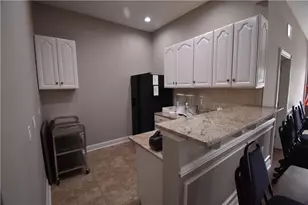 40 Glenmoor Cir N, Palmer Twp, PA 18045 - Photo 30