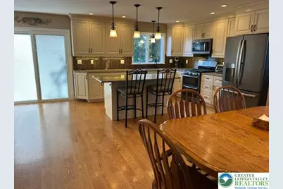 36 Stonecroft Drive, Palmer Twp, PA 18045 - Photo 4