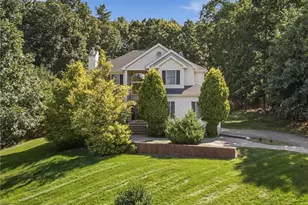 148 Arbor Way, Stroudsburg, PA 18360 - Photo 2