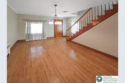 82 Front Street, Roseto, PA 18013 - Photo 8