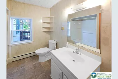 82 Front Street, Roseto, PA 18013 - Photo 20