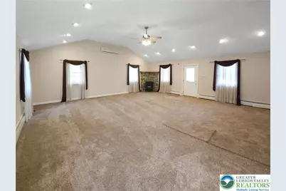 82 Front Street, Roseto, PA 18013 - Photo 10