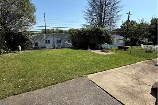 1512 Siegfried St, Bethlehem City, PA 18017 - Photo 2