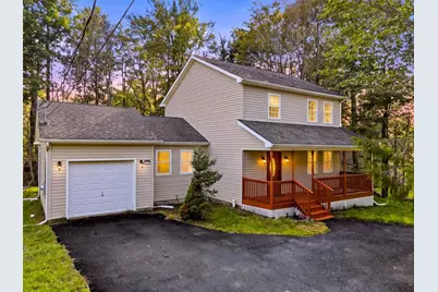 1070 Country Place Drive, Coolbaugh Twp, PA 18466 - Photo 2