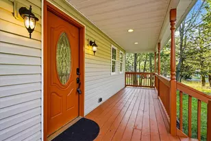 1070 Country Pl Dr, Coolbaugh Twp, PA 18466 - Photo 6
