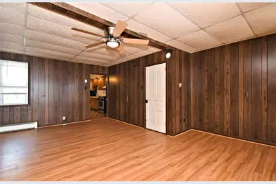 28 W Smith Street, Topton, PA 19562 - Photo 4