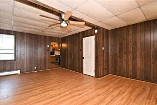 28 W Smith St, Topton, PA 19562 - Photo 4
