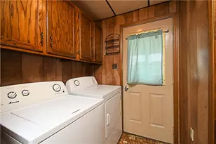 28 W Smith St, Topton, PA 19562 - Photo 6
