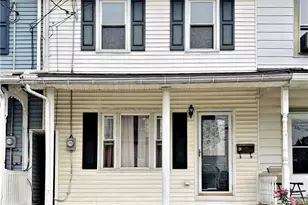 28 W Smith St, Topton, PA 19562 - Photo 2
