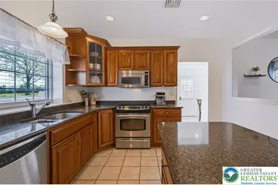 3947 Mechanicsville Road, Whitehall Township, PA 18052 - Photo 8