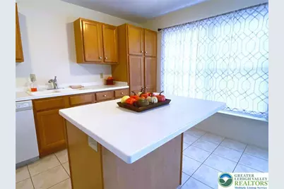 8134 Heritage Drive, Lower Macungie Township, PA 18011 - Photo 12