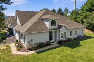 2673 Terrwood Dr W, Lower Macungie Township, PA 18062 - Photo 2