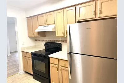 7813 Cross Creek Circle, Upper Macungie Township, PA 18031 - Photo 6