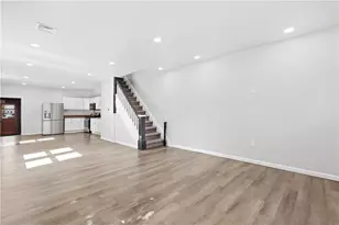 564 Washington Ave, Northampton Boro, PA 18067 - Photo 4