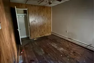 37 Lafayette St, Tamaqua Boro, PA 18252 - Photo 2
