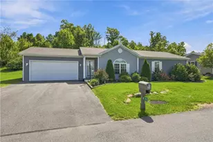 22 Sandpiper Dr, Barto, PA 19505 - Photo 1