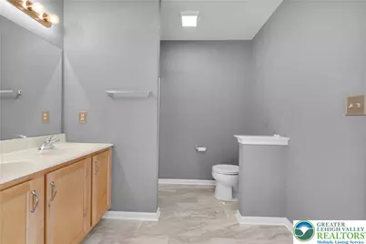 6835 Lincoln Drive, Lower Macungie Township, PA 18062 - Photo 32