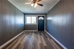 724 N Lacrosse St, Allentown City, PA 18109 - Photo 2