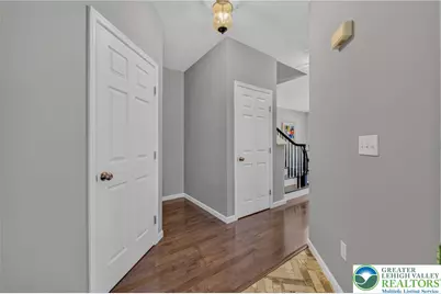 4236 Creek Road, South Whitehall Township, PA 18104 - Photo 6