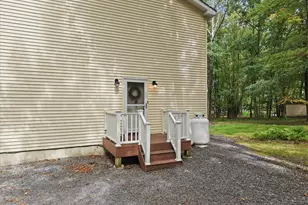 38 Payallup Trail, Penn Forrest, PA 18210 - Photo 64