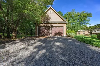 215 Piney Woods Drive, Penn Forrest, PA 18229 - Photo 8