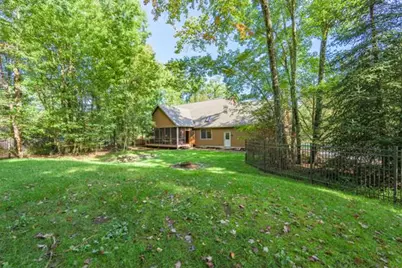 215 Piney Woods Drive, Penn Forrest, PA 18229 - Photo 10