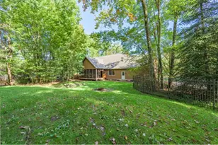 215 Piney Woods Dr, Penn Forrest, PA 18229 - Photo 10