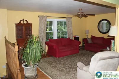 8581 Hensingersville Road, Lower Macungie Township, PA 18062 - Photo 4