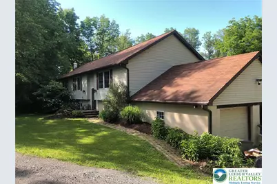 8581 Hensingersville Road, Lower Macungie Township, PA 18062 - Photo 2