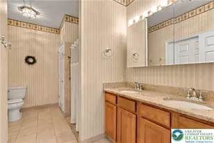 5229 Garden View Ln, Lower Macungie Township, PA 18062 - Photo 22
