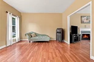 271 Kurt Dr, Upper Nazareth, PA 18064 - Photo 14