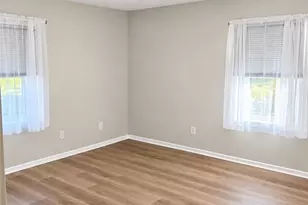2677 Rolling Green Dr, Macungie Boro, PA 18062 - Photo 10