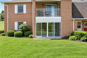 2677 Rolling Green Dr, Macungie Boro, PA 18062 - Photo 1