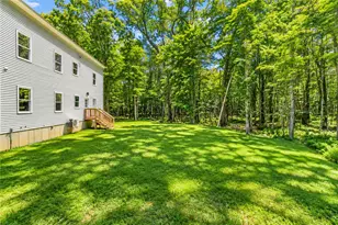 115 Deer Path Ln, Tobyhanna Twp, PA 18346 - Photo 2
