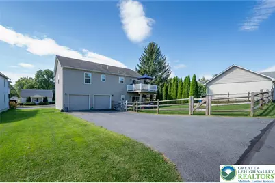 534 Seip Avenue, Nazareth, PA 18064 - Photo 6