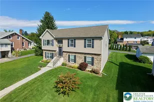 534 Seip Ave, Nazareth Boro, PA 18064 - Photo 4