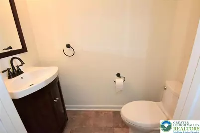 1600 Oakridge Lane, Hellertown Boro, PA 18055 - Photo 20
