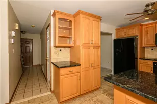 606 Buckingham Dr, Northampton Boro, PA 18067 - Photo 10