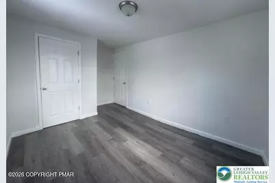 16 E Main, Pen Argyl, PA 18072 - Photo 8