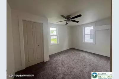 16 E Main, Pen Argyl, PA 18072 - Photo 20
