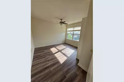 325 Oxford Place #325, Macungie Boro, PA 18062 - Photo 8