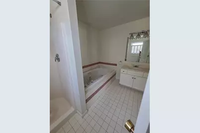 325 Oxford Place #325, Macungie Boro, PA 18062 - Photo 10