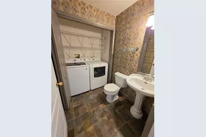 325 Oxford Place #325, Macungie Boro, PA 18062 - Photo 6