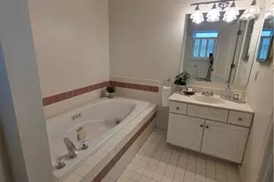 325 Oxford Pl, Macungie Boro, PA 18062 - Photo 12